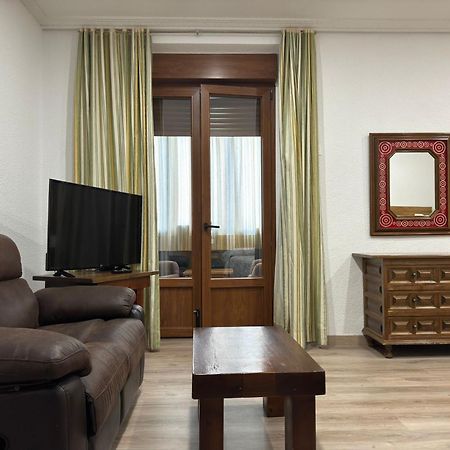 Hostal Aribel Longinos Cercedilla Kültér fotó