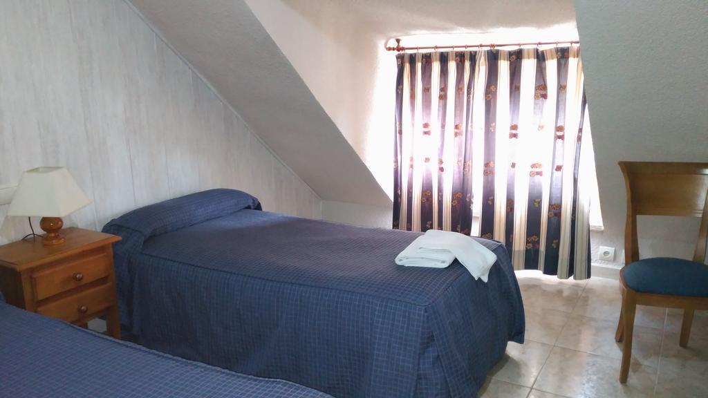 Hostal Aribel Longinos Cercedilla Kültér fotó